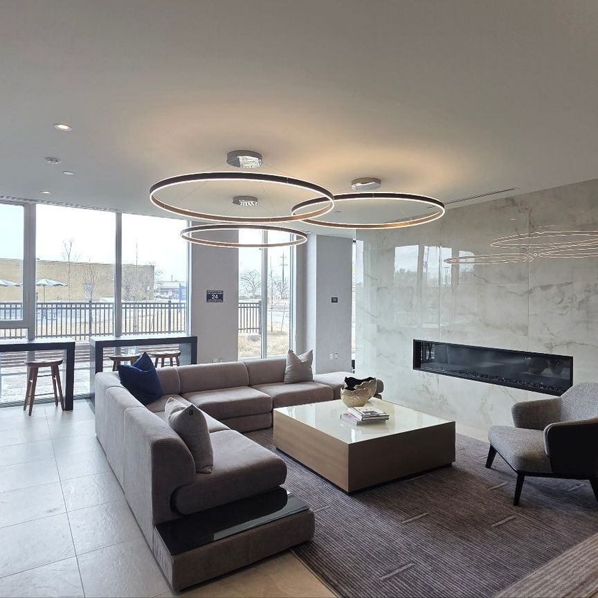 For Lease - 185 Deerfield Road Unit# 215, Newmarket, Ontario - Photo 1