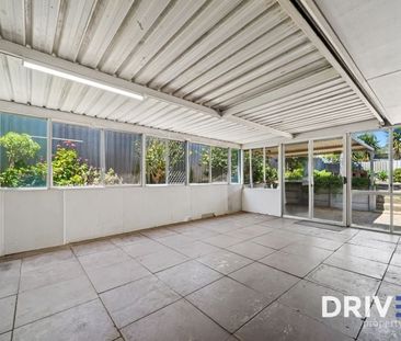 Spacious Family Home With Recent Renovations! - Photo 6