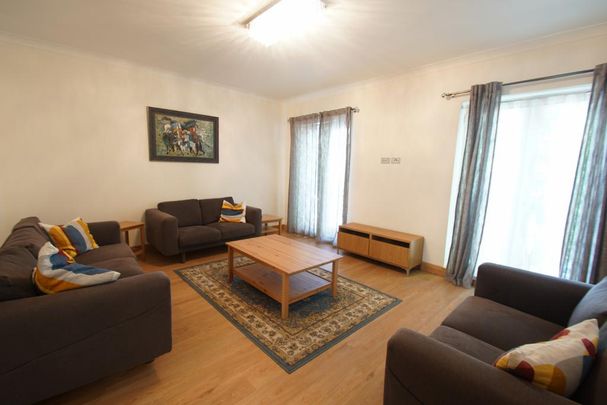 5 bedroom terraced house to rent - Photo 1