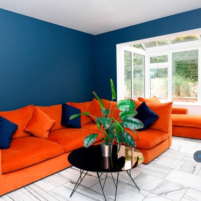 1 bedroom in a house share to rent - Photo 1