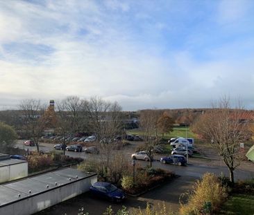 Geestland// Helle Dachgeschosswohnung in beliebtem Wohngebiet Lange... - Photo 1