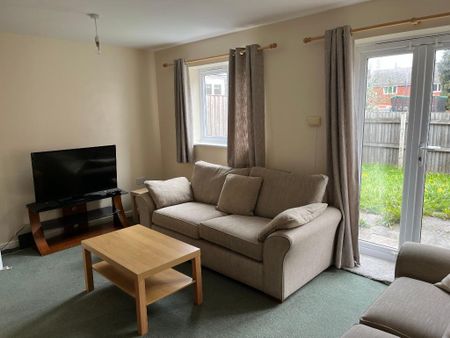 3 bedroom terraced house to rent - Photo 3