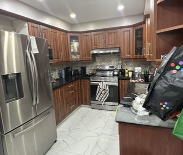 For Lease - 67 La France Road, Brampton, Ontario - Photo 5