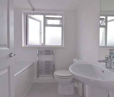 5 bedroom end of terrace house to rent - Photo 1