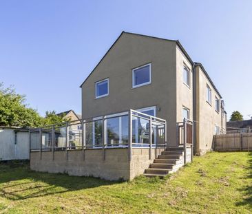 3 bedroom semi-detached house to rent - Photo 3