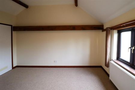 2 bedroom end of terrace house to rent - Photo 3