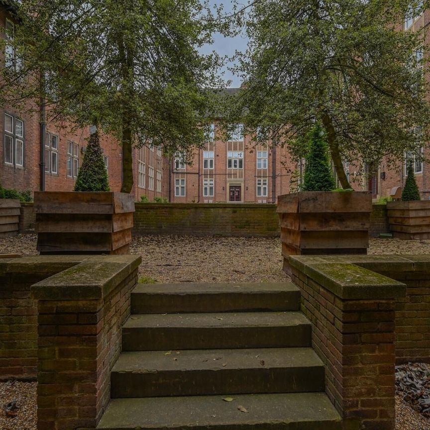 St.MarysGate, DERBY - Photo 1