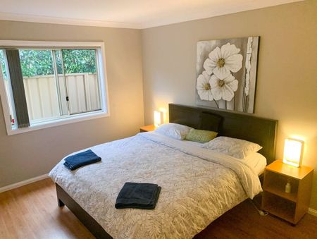 Modern Family Home - Photo 4