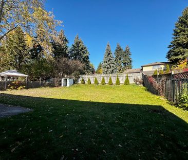 For Lease - 135 Luxury Avenue Unit# Main, Bradford West Gwillimbury... - Photo 3