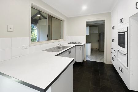 2 BEDROOM UNIT IN SUNRISE - Photo 4