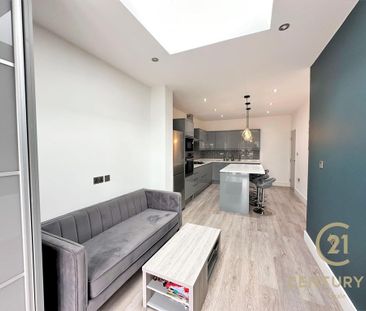 1 bedroom in a house share to rent - Photo 1