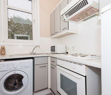1 Bed Flat, Hardgate, AB11 - Photo 2