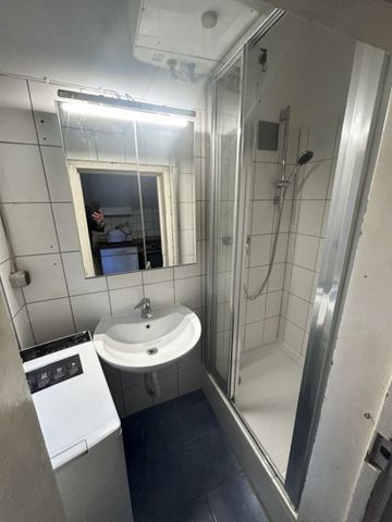 Wunderschöner Altbau mit Balkon! - Photo 4