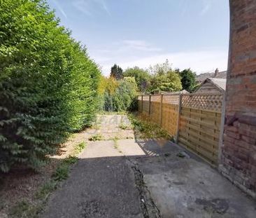 3 bedroom House To Let - Photo 3