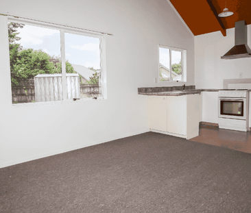 Charming 1-Bedroom Home in Excellent Location - Photo 4