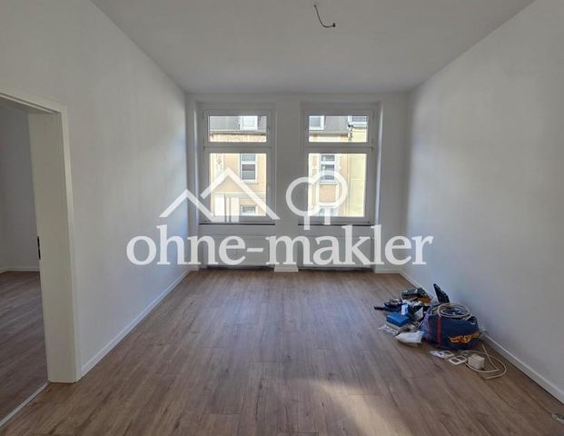 Kernsanierte 2-Zimmer-Wohnung nahe Bahnhof Oberbarmen – 3. OG links, Küche/Bad, Keller - Photo 1