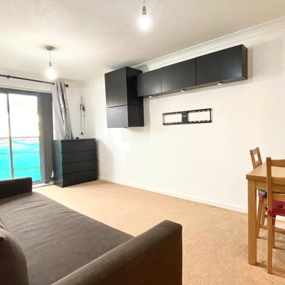 Quadrant Court, Reading Quadrant Court, Reading - Photo 2