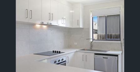 Modern 2-Bedroom Unit with Private Courtyard + Parking! - Photo 5