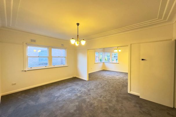 Beautiful 3-Bedroom Family Residence - Photo 1