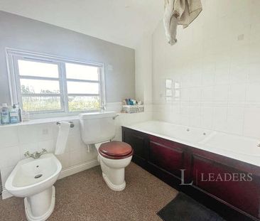 Chatley, Droitwich, WR9 - Photo 6