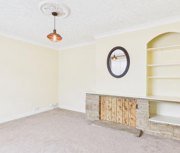4 bedroom end of terrace house to rent - Photo 3