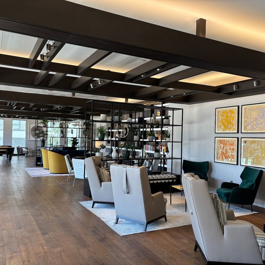 Studio Flat, Water Street, E14 - Photo 1