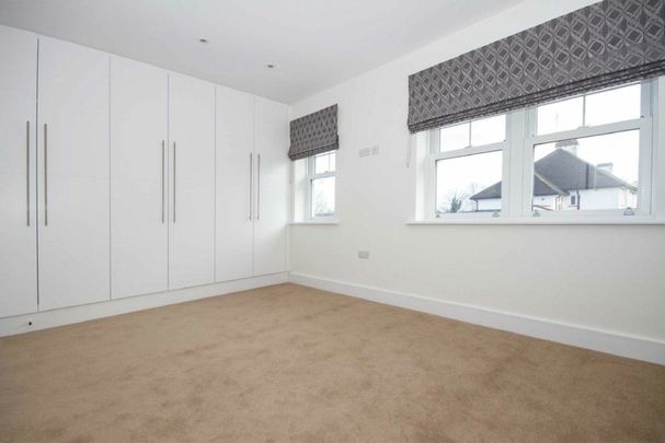 Sunbury Court Road, Sunbury-On-Thames, TW16 - Photo 1