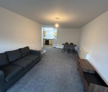 2 bedroom apartment to rent - Photo 3