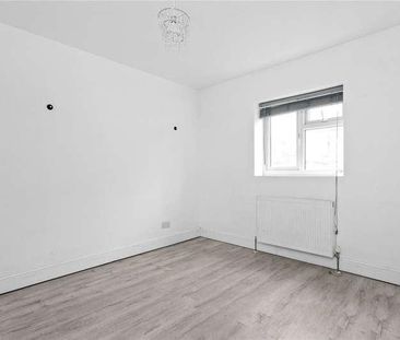 Eastwood Road, Ilford, IG3 - Photo 3