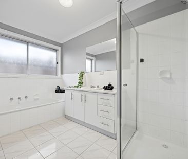 36 Nurten Parade, Aspendale Gardens VIC 3195 - House For Rent | Domain - Photo 6