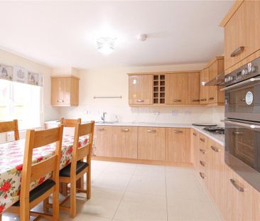 4 bedroom detached house to rent - Photo 2