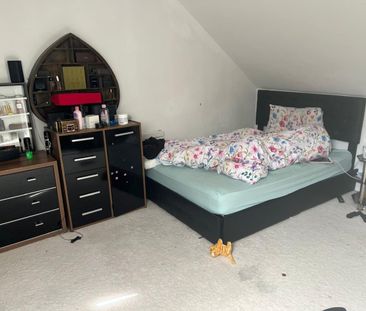 Room in a Shared House, Stockingstone Road, LU2 - Photo 2