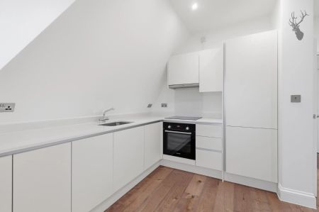 2 Bedroom Apartment - Photo 5