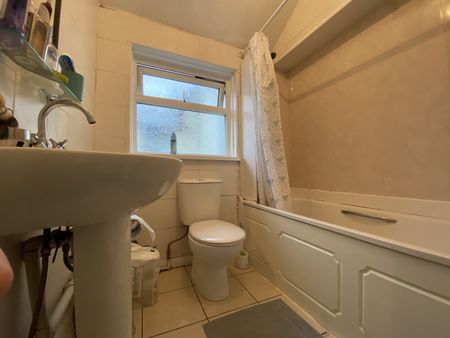 Mackintosh Place, Roath - Photo 3