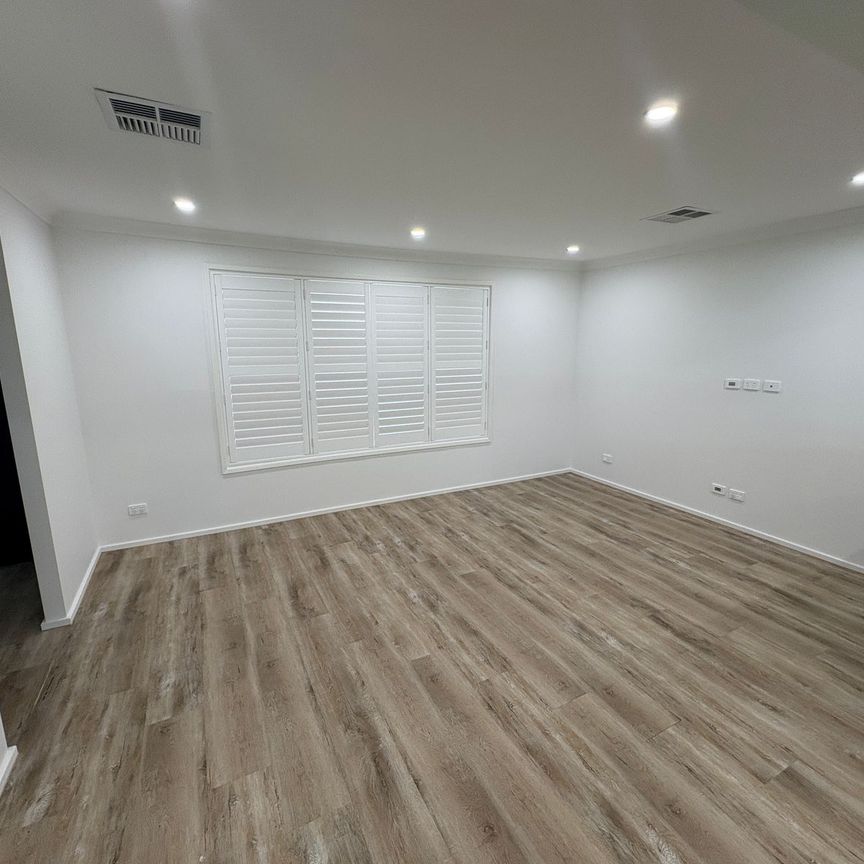 Fully Renovated 3 Bedroom Home + Self-Contained Studio | Quiet Cul-de-Sac Location - Photo 1