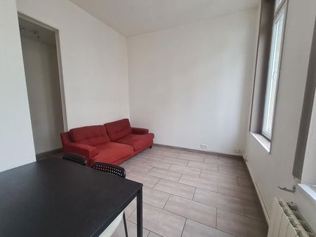 Appartement à Louer à LILLE 700 € - Photo 2