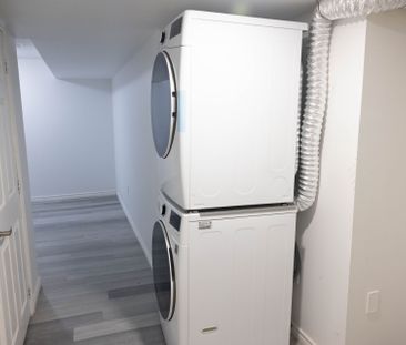 For Lease - 481 Bessborough Drive, Milton, Ontario - Photo 6