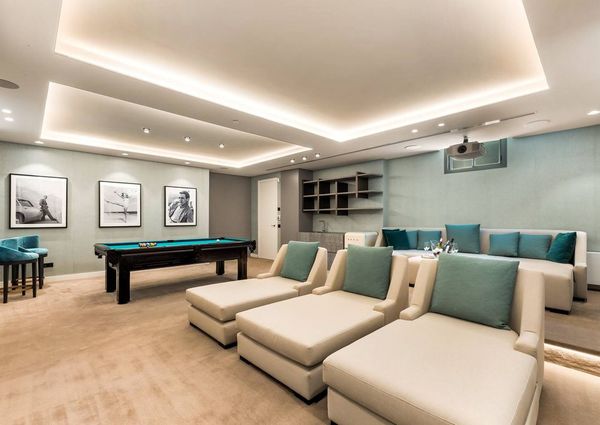 6 bedroom luxury Villa for rent in Nueva Andalucia, Spain