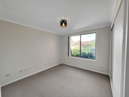 10 Carrington Parade, New Lambton NSW 2305 - Villa For Rent | Domain - Photo 3