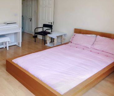 Price £1,250 pcm - Available 10/01/2026 - Furnished - Photo 1
