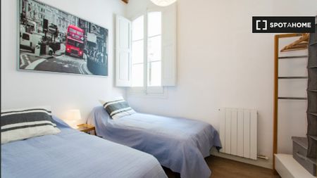 barcelona, Catalonia 08012 - Foto 4