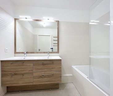 Appartement à louer 3 pièces • 64,16 m2 Suresnes - Photo 2