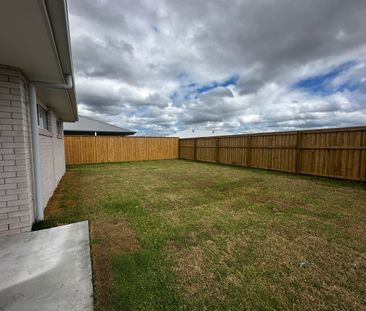 Brand new Family Home - Photo 3