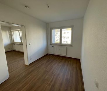 Nachmieter für 2-Zimmer-Wohnung mit Balkon gesucht! - Photo 2