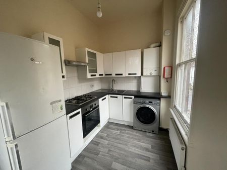 2 bedroom flat to rent - Photo 4