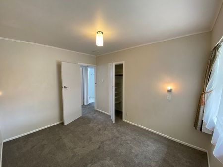 Perfect 3 Bedroom Family Home in Silverdale! - Photo 4