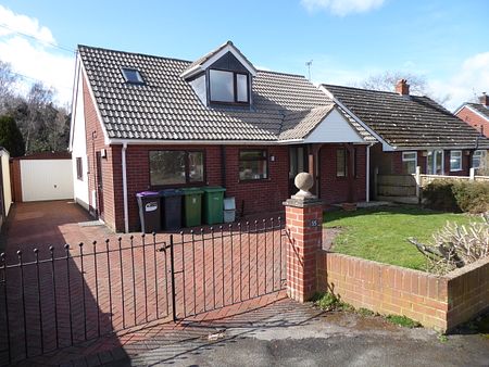 35 Gorse Lane, - Photo 4