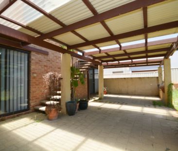 Coastal Beach Living! - Photo 3