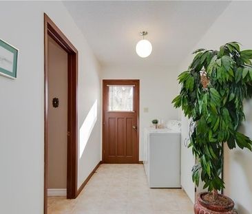 For Lease - 787 INNISFIL BEACH Road, Innisfil, Ontario - Photo 3