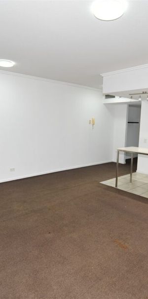 Convenient Living: Modern Apartment for Rent in Fortitude Valley - Photo 1